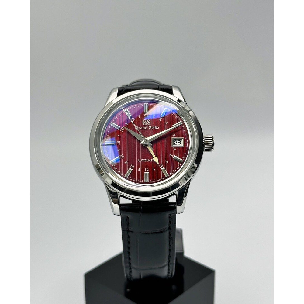 Custom Grand Seiko Mod • GS GMT Red Maple “Yuka Momiji” SBGJ273 • 39mm